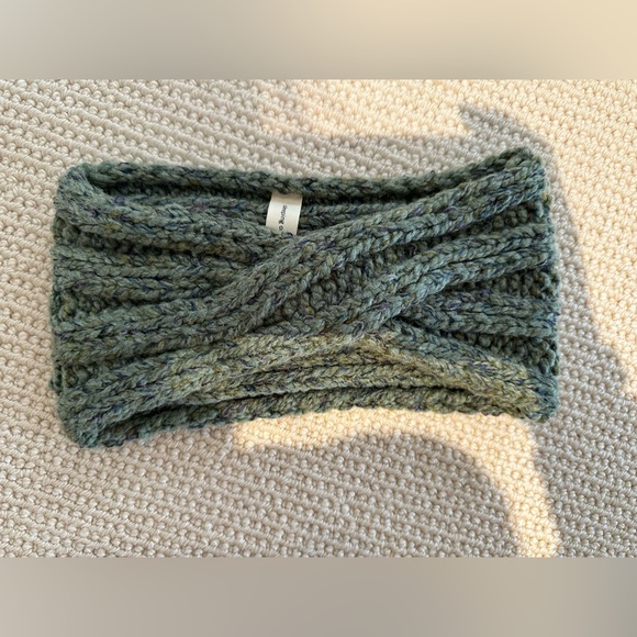 Anthropologie Ear Warmer Headband - Picture 2 of 5